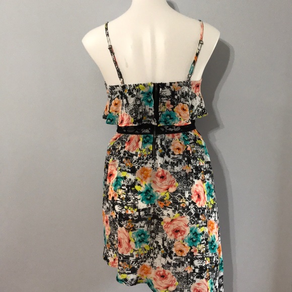 Floral asymmetrical dress - Picture 7 of 11